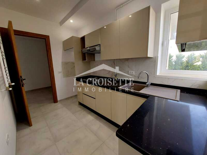 Appartement S+2 à La Soukra